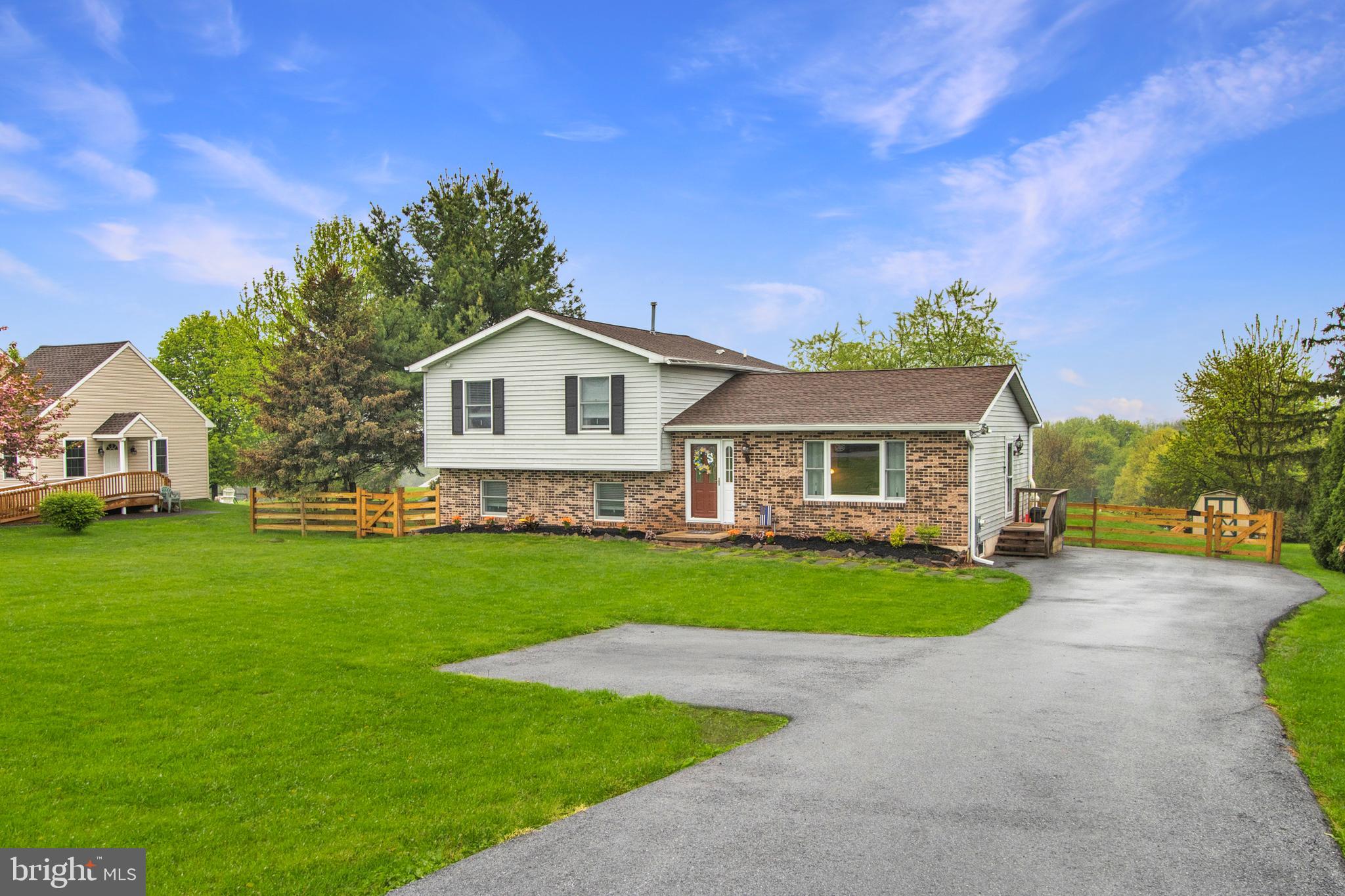 256 Hill Church Road Spring City, PA 19475 - Photo 3 of 40