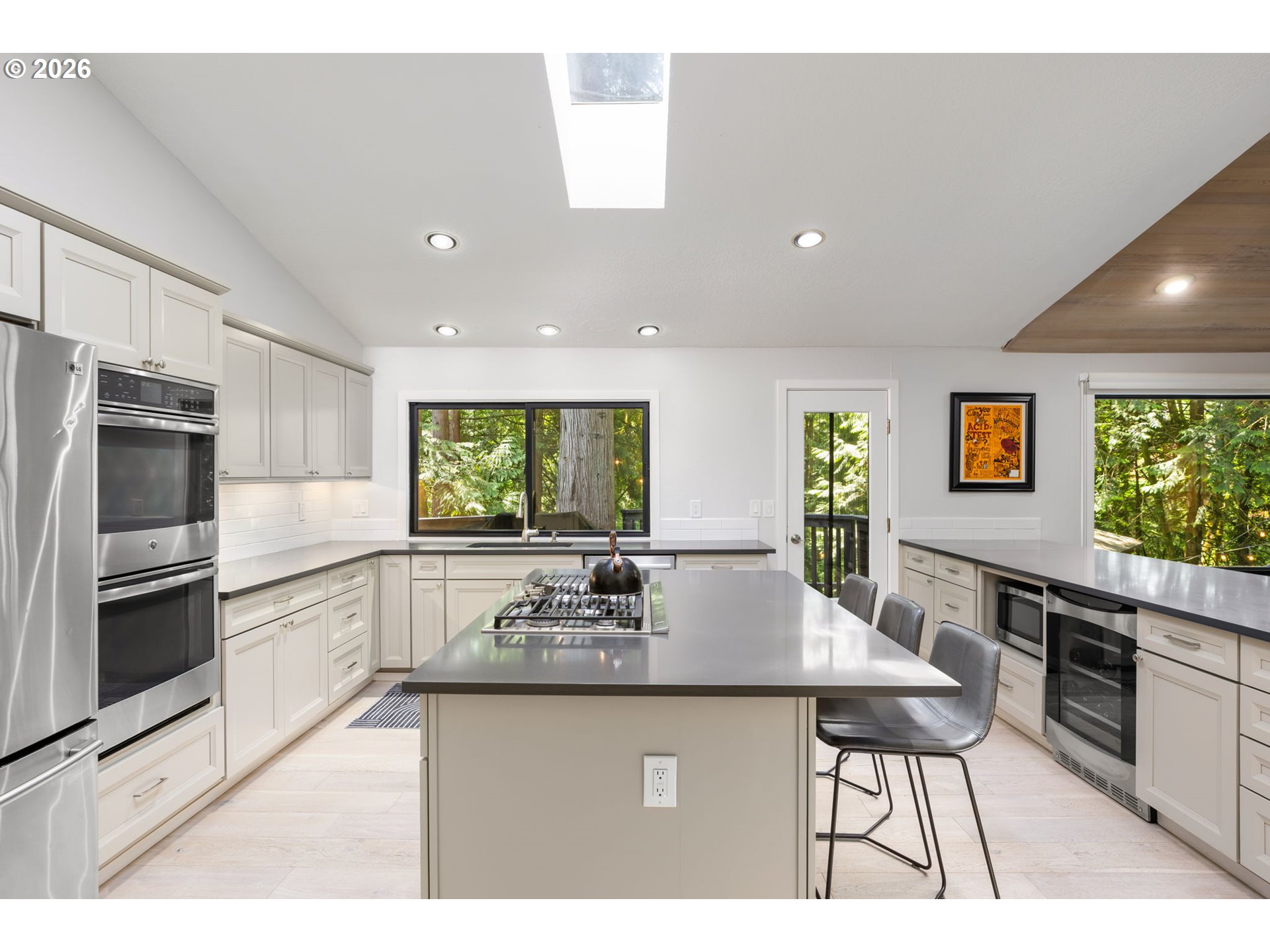 5833 Southwest Lane Court Portland, OR 97221 - Photo 18 of 47