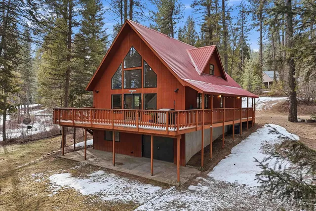 $699,000 | 22 Ponderosa Way, Garden Valley, ID 83622