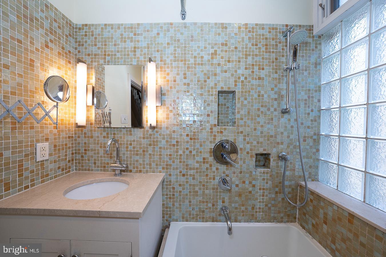 1229 Wharton Street Philadelphia, PA 19147 - Photo 32 of 46