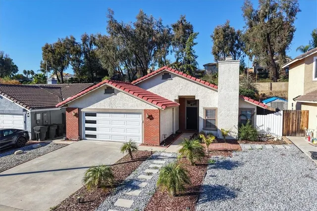 $599,999 | 39739 Old Carriage Road, Murrieta, CA 92563