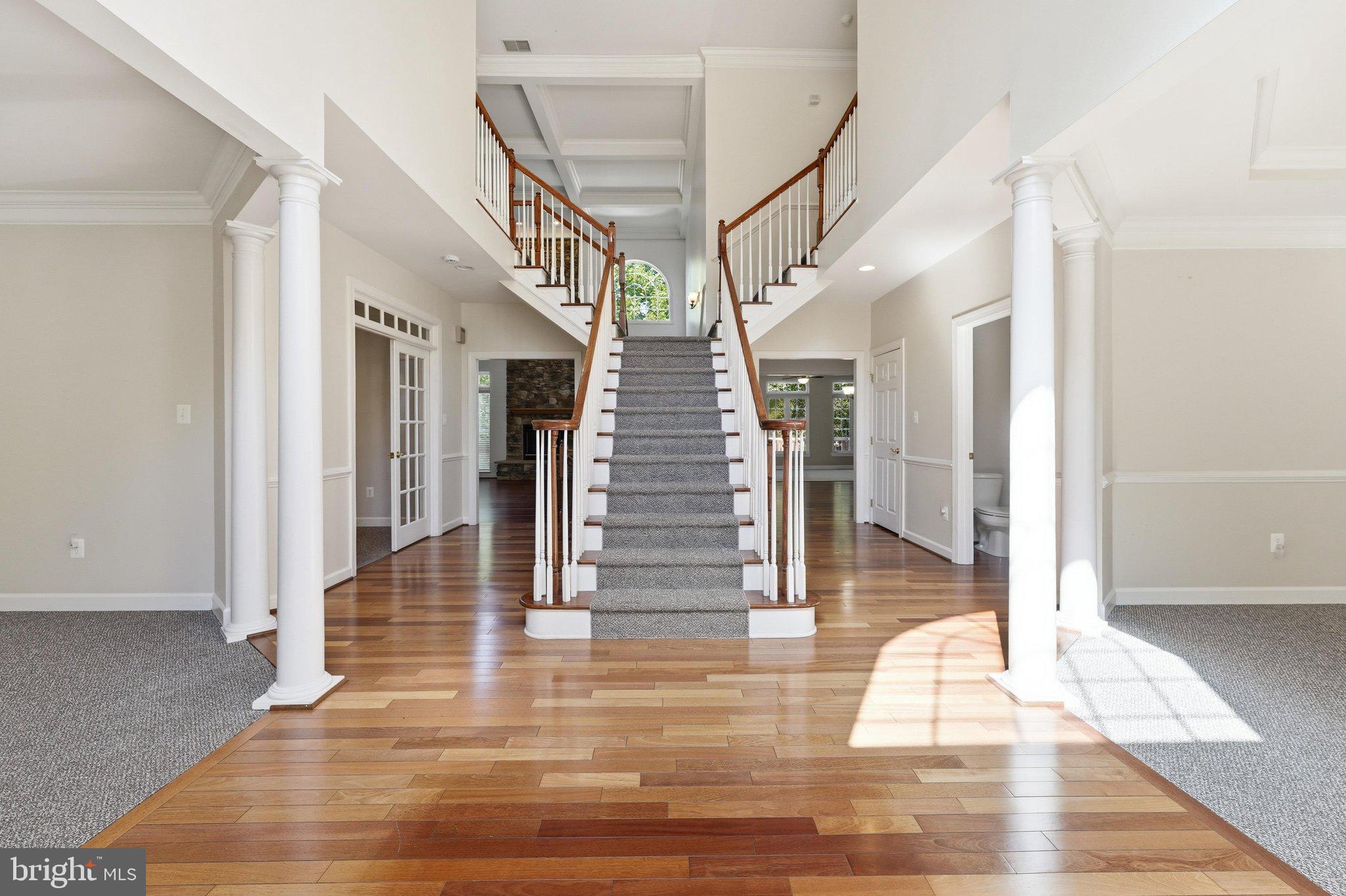2148 Chestnut Lane Frederick, MD 21702 - Photo 4 of 77 Foyer