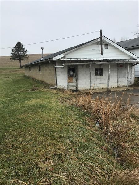 27 Mosier Road Eighty Four, PA 15330 - Photo 3 of 17