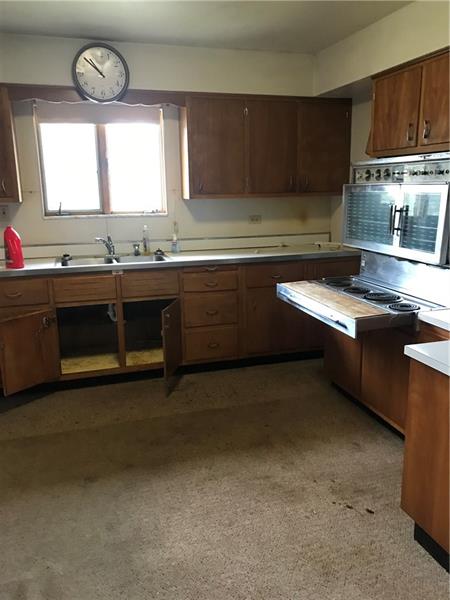 27 Mosier Road Eighty Four, PA 15330 - Photo 8 of 17