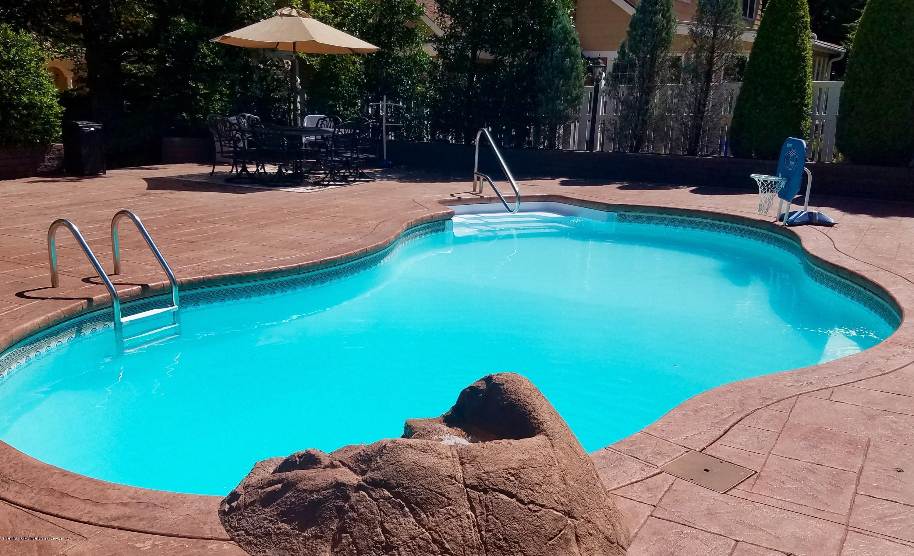 93 Romer Road Staten Island, NY 10304 - Photo 14 of 15 20160830_131307