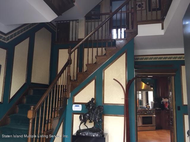 93 Romer Road Staten Island, NY 10304 - Photo 3 of 15 93 Romer Staircase