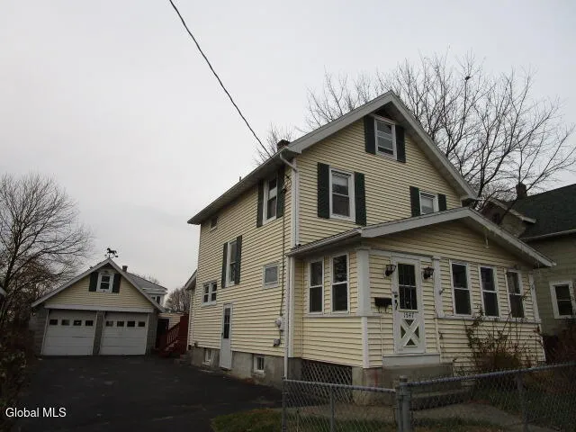 $195,000 | 1547 5th Street, Rensselaer, NY 12144