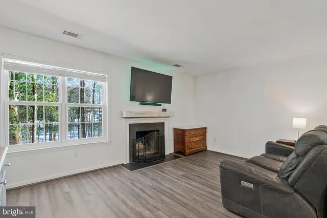 $450,000 | 6064 Old Landing Way, Burke, VA 22015