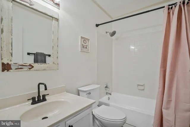 $450,000 | 6064 Old Landing Way, Burke, VA 22015