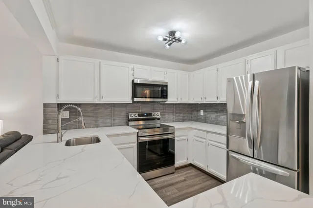 $450,000 | 6064 Old Landing Way, Burke, VA 22015