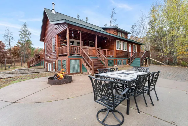 $474,900 | 6940 Lumberjack Trail, Oakland, WI 54830