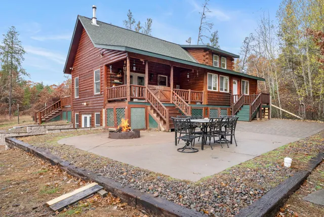 $474,900 | 6940 Lumberjack Trail, Oakland, WI 54830