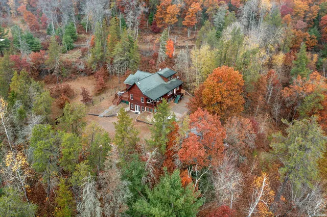 $474,900 | 6940 Lumberjack Trail, Oakland, WI 54830