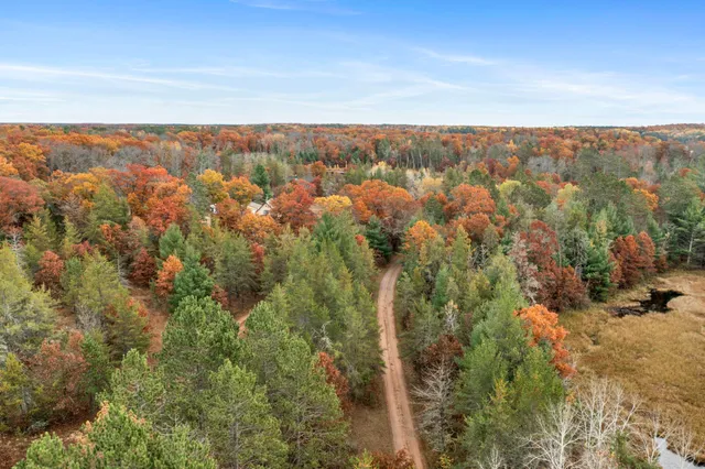 $474,900 | 6940 Lumberjack Trail, Oakland, WI 54830