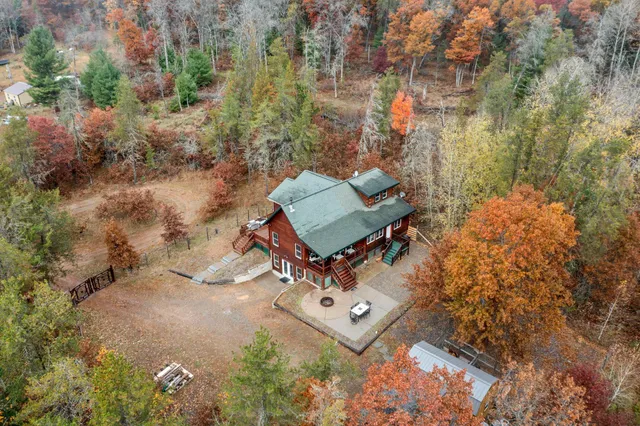 $474,900 | 6940 Lumberjack Trail, Oakland, WI 54830