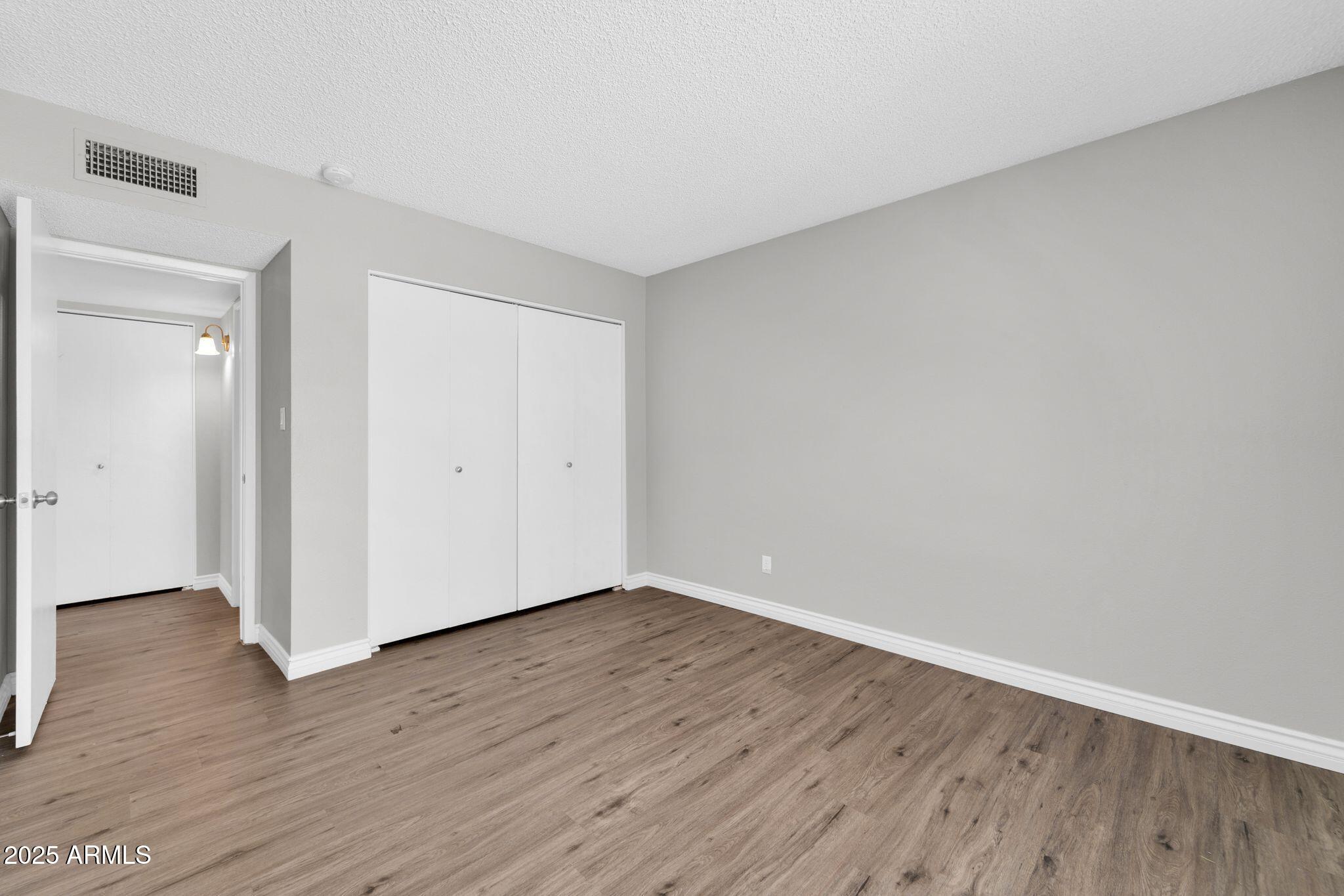 5237 West Mountain View Road Glendale, AZ 85302 - Photo 17 of 27 5237 W Mountain View Rd-18