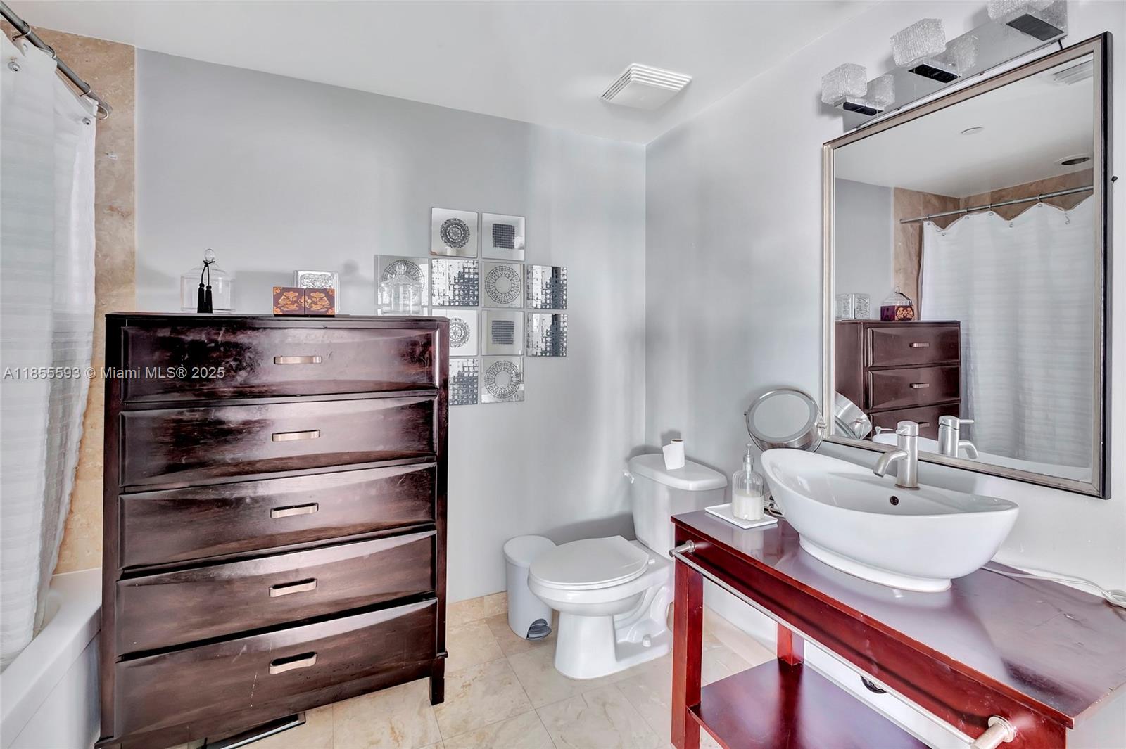 350 South Miami Avenue, Unit 1703 Miami, FL 33130 - Photo 7 of 22