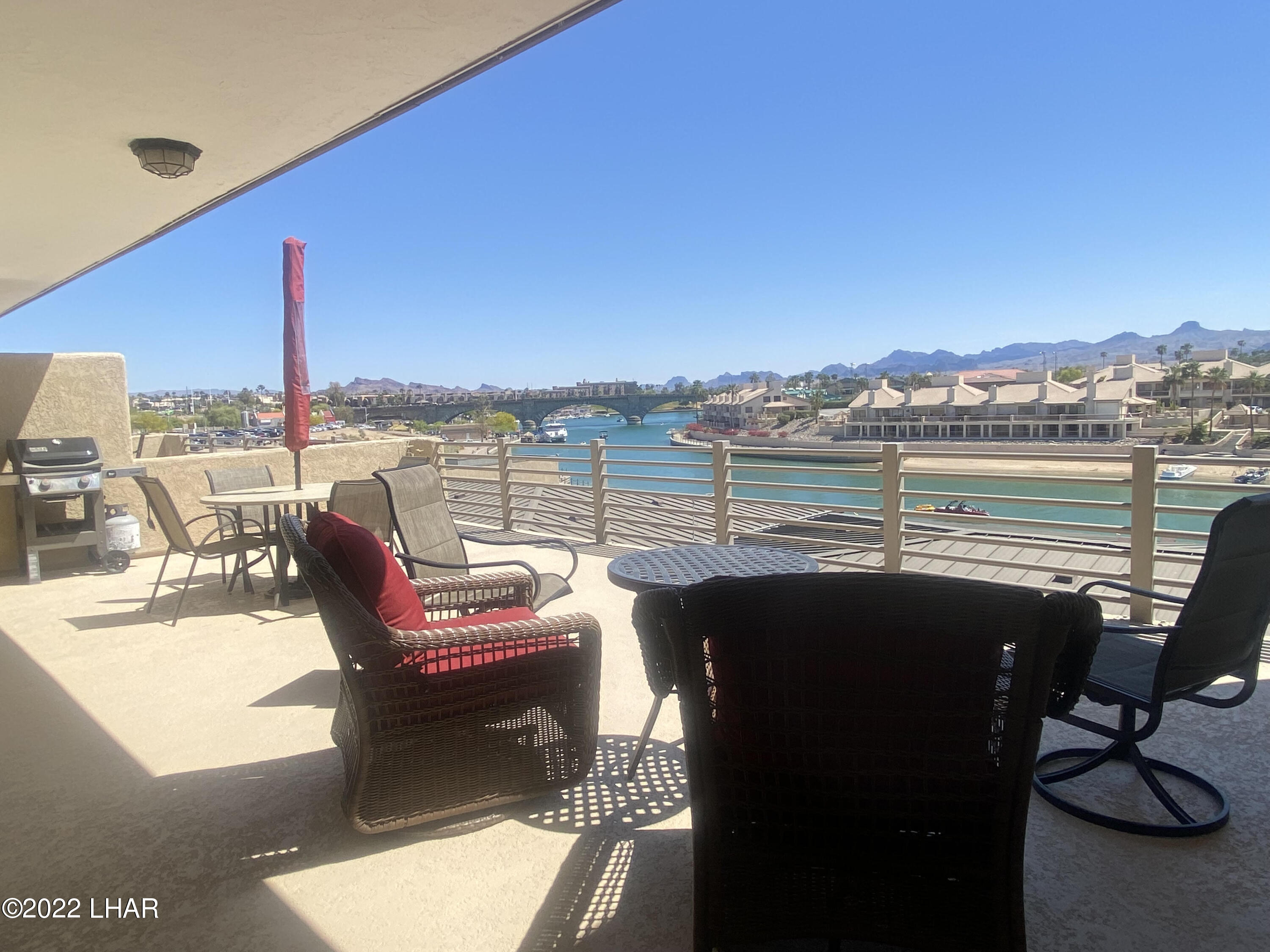 94 London Bridge Road, Unit 507 Lake Havasu City, AZ 86403 - Photo 9 of 13 a view of a terrace with seating area