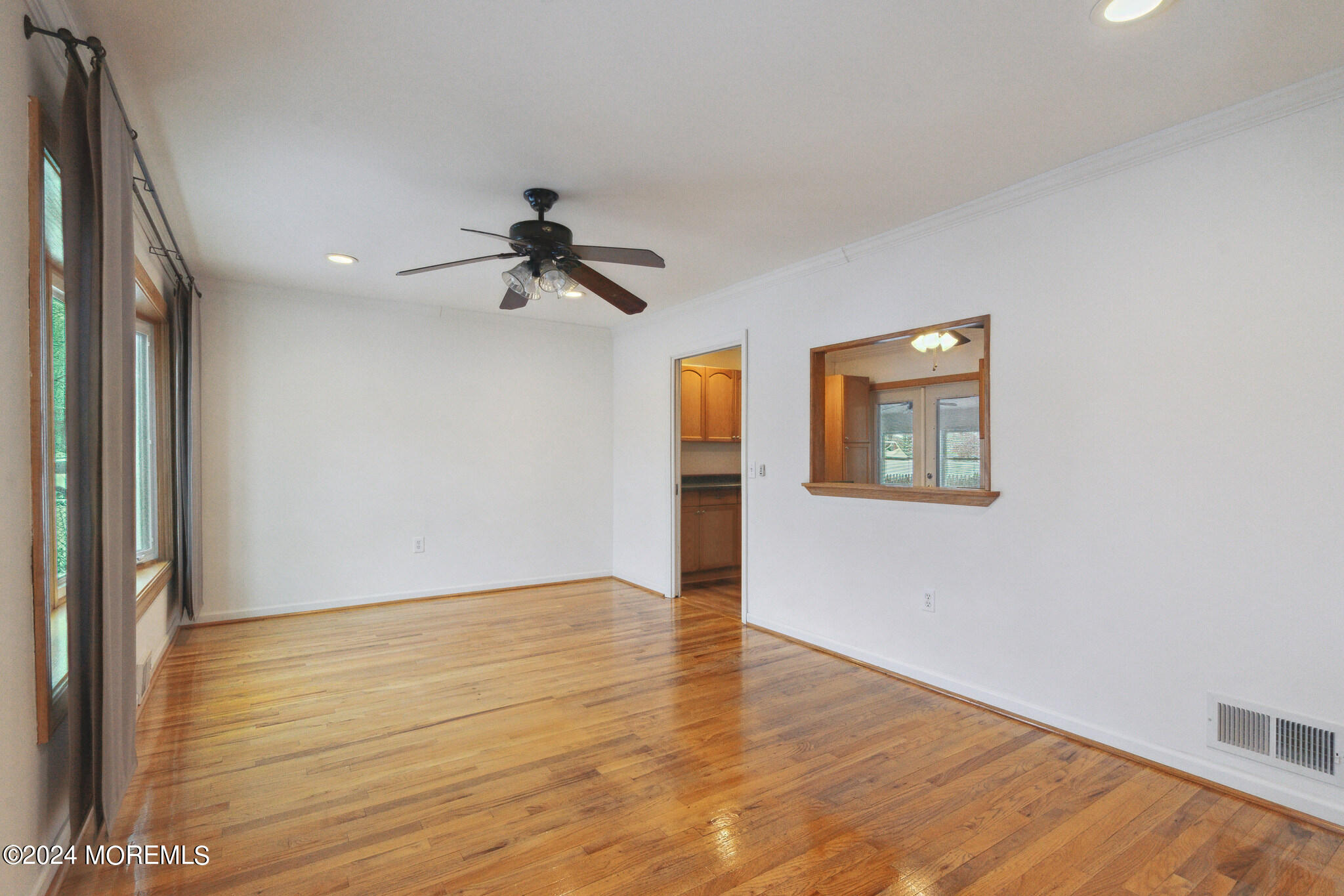 24 Harley Road Toms River, NJ 08755 - Photo 5 of 28 dining room