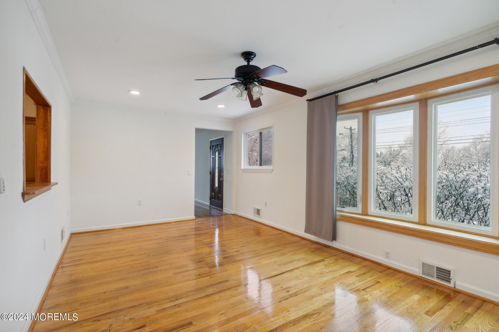 24 Harley Road Toms River, NJ 08755 - Photo 6 of 28 Dining room