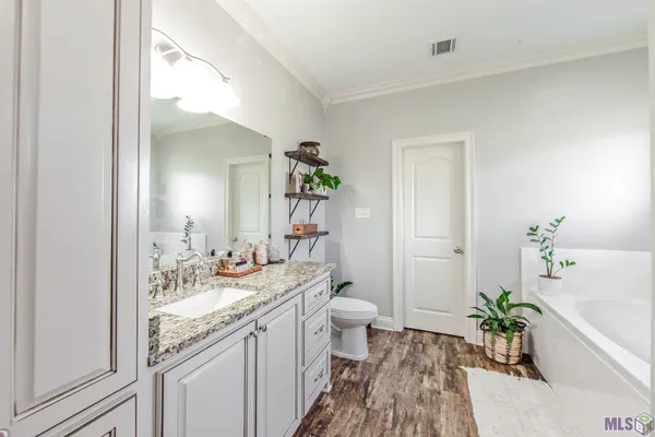 $338,500 | 108 Rue Stephen Michael, Schriever, LA 70395