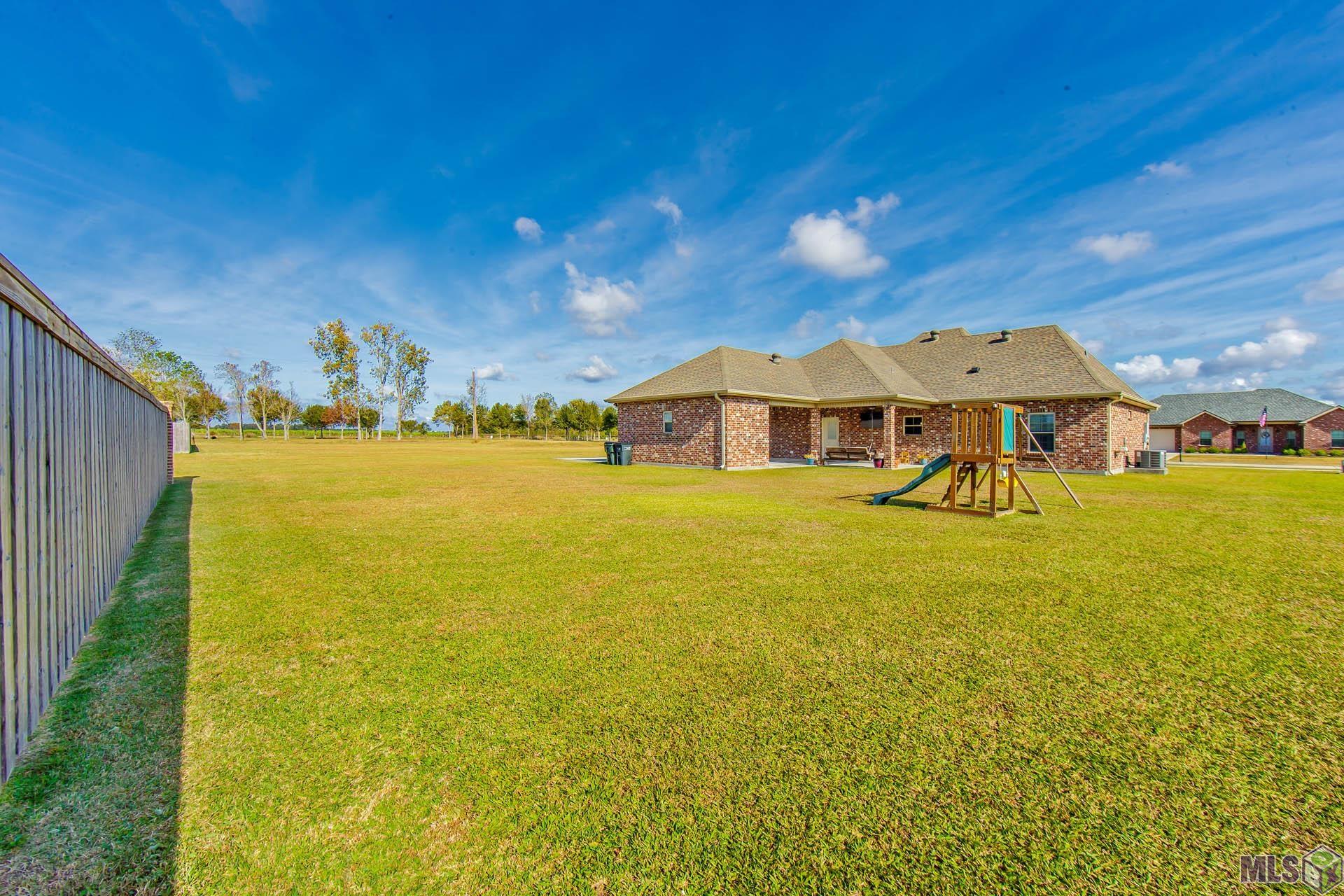 108 Rue Stephen Michael Schriever, LA 70395 - Photo 3 of 17