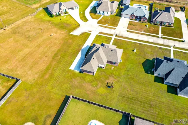 $345,000 | 108 Rue Stephen Michael, Schriever, LA 70395