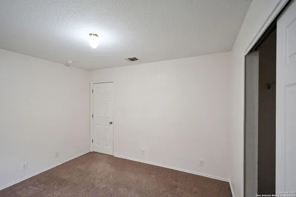 $1,800 | 419 Aaron Lane, New Braunfels, TX 78130