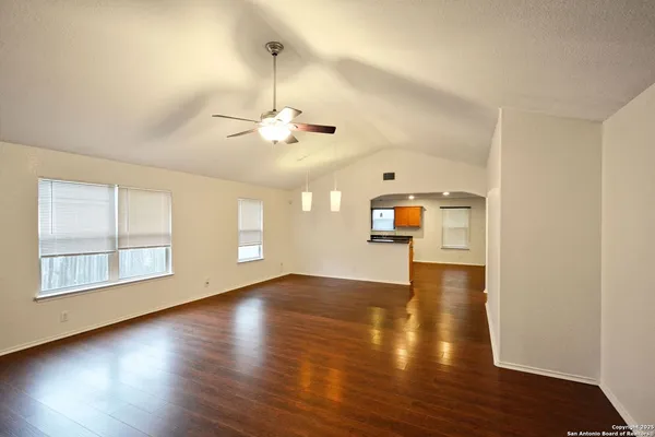 $1,800 | 419 Aaron Lane, New Braunfels, TX 78130