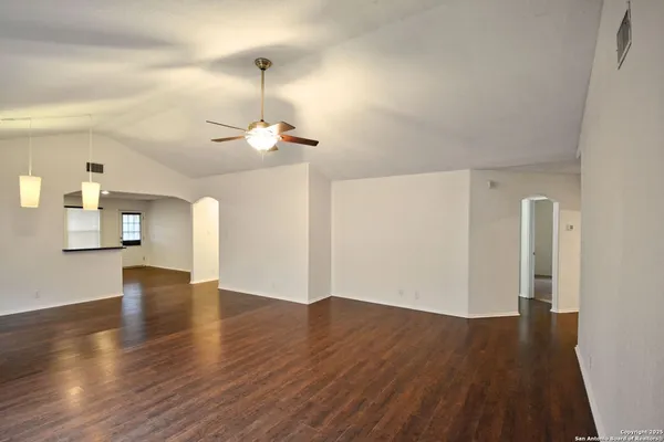 $1,800 | 419 Aaron Lane, New Braunfels, TX 78130