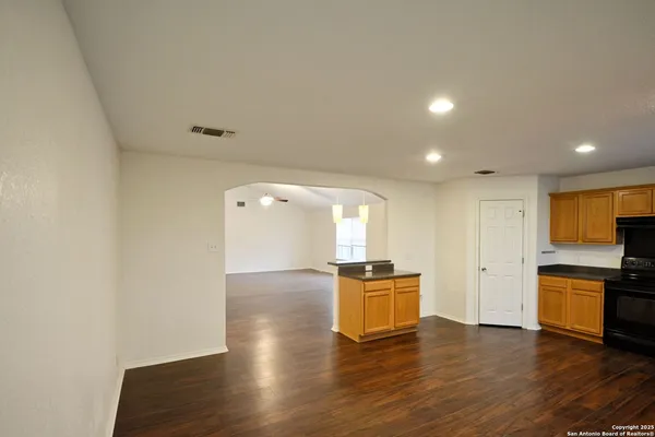 $1,800 | 419 Aaron Lane, New Braunfels, TX 78130