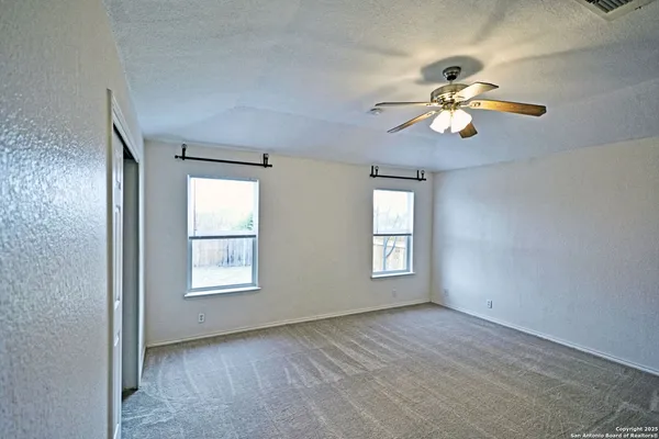 $1,800 | 419 Aaron Lane, New Braunfels, TX 78130