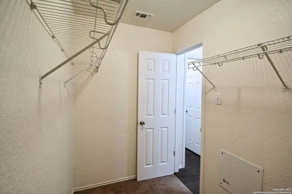$1,800 | 419 Aaron Lane, New Braunfels, TX 78130