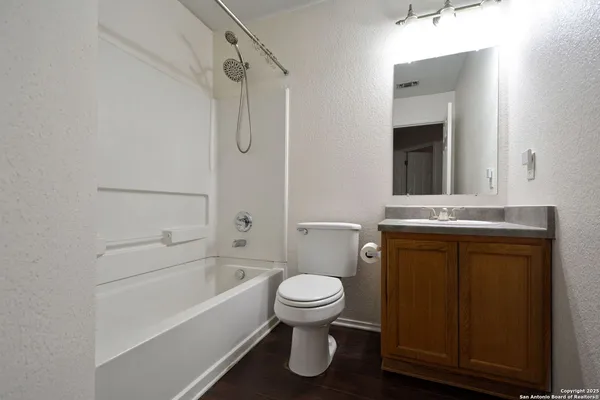 $1,800 | 419 Aaron Lane, New Braunfels, TX 78130