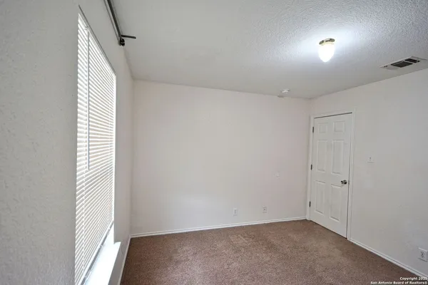 $1,800 | 419 Aaron Lane, New Braunfels, TX 78130