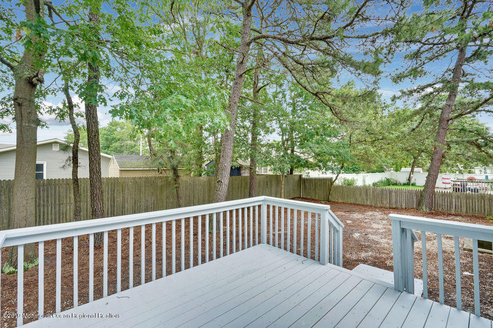 176 Bowline Road Manahawkin, NJ 08050 - Photo 4 of 4 036_dsc04333-dsc04337