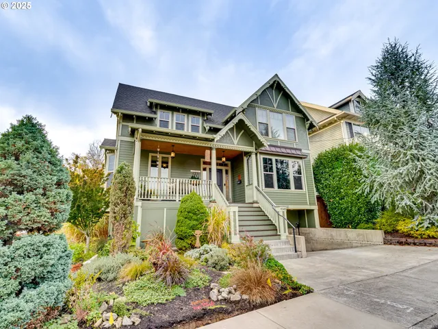 $875,000 | 8581 Southeast 19th Avenue, Portland, OR 97202