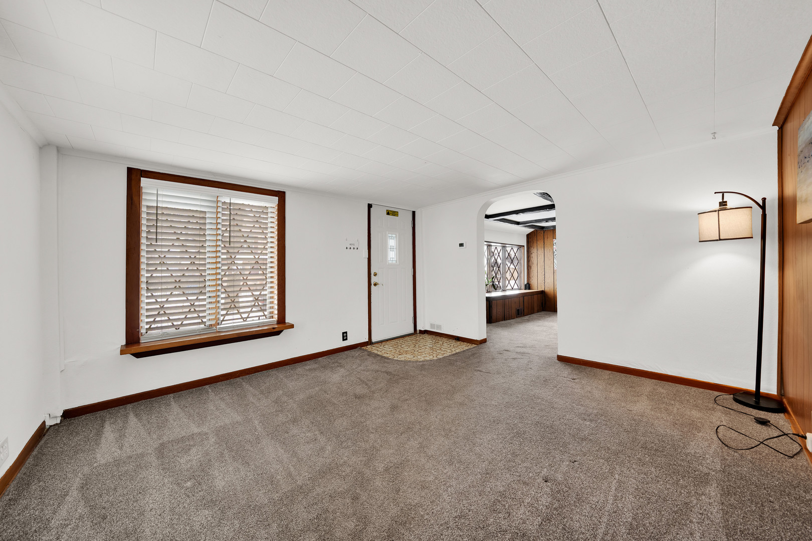 541 Charles Street Aurora, IL 60506 - Photo 13 of 38 a view of an empty room with a window