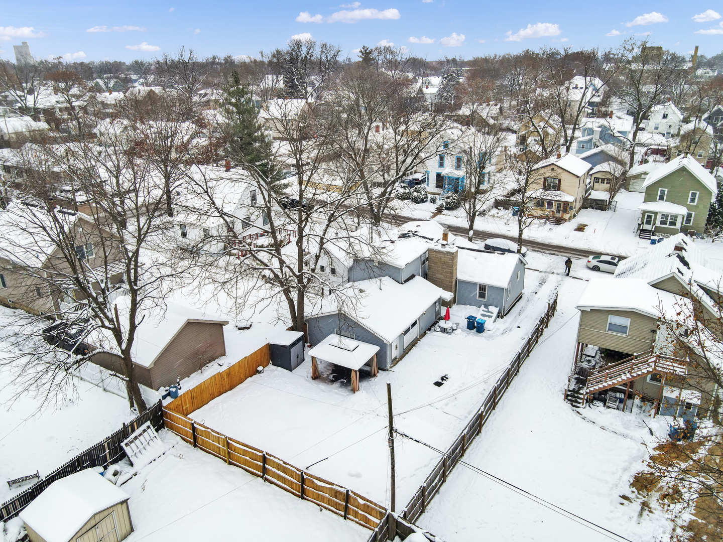 541 Charles Street Aurora, IL 60506 - Photo 35 of 38 an aerial view of a house with a yard