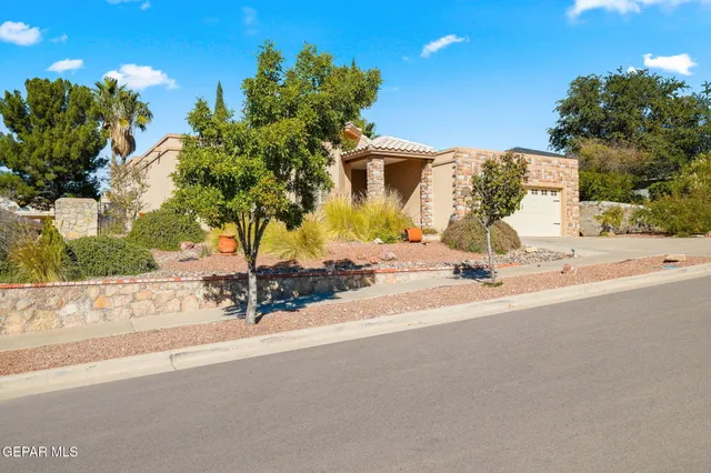 $368,000 | 6825 Canyon Run Drive, El Paso, TX 79912