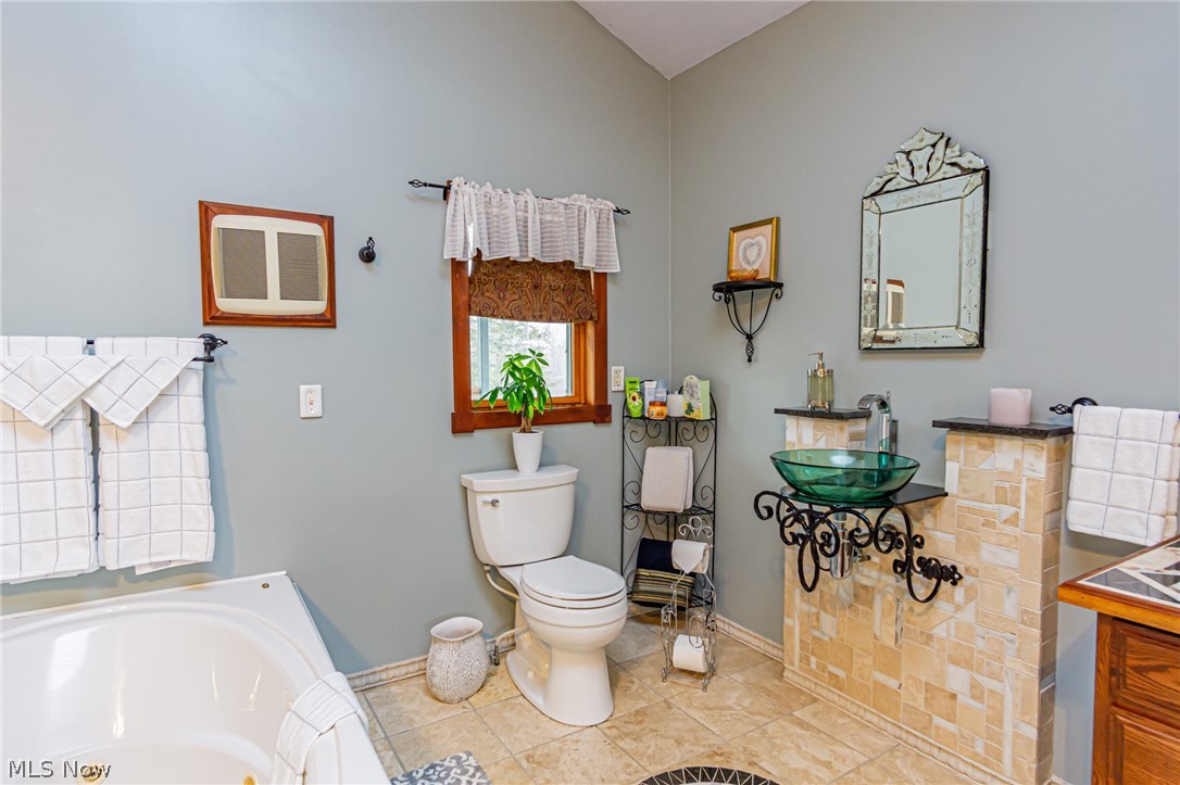 7665 Stewart Sharon Road Masury, OH 44438 - Photo 17 of 31 Gallery Image 17
