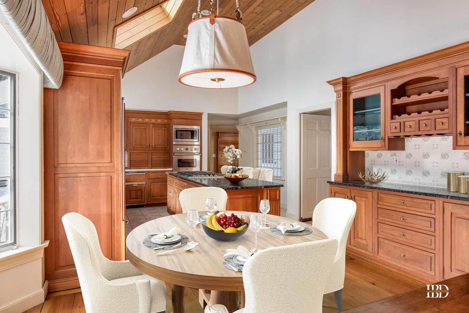 91 Ice Valley Road Osterville, MA 02655 - Photo 8 of 14 a dining room with furniture and window