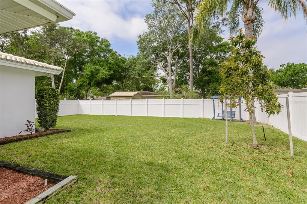 1228 Inverness Drive Dunedin, FL 34698 - Photo 41 of 47