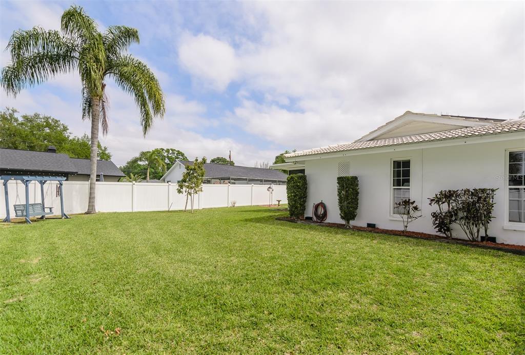 1228 Inverness Drive Dunedin, FL 34698 - Photo 44 of 47