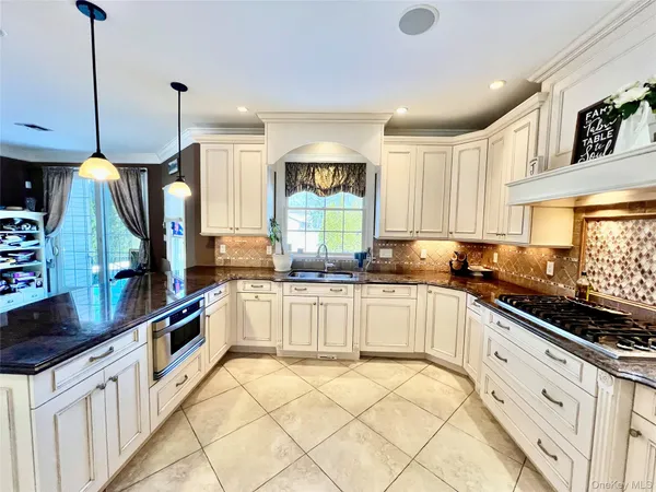 $1,799,000 | 3683 Orchard Road, Wantagh, NY 11793