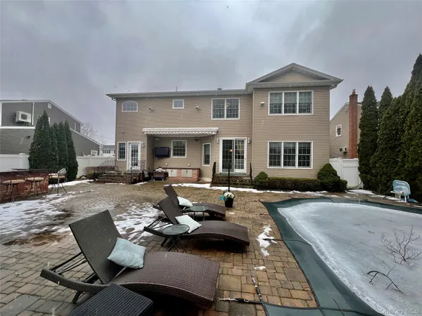 $1,799,000 | 3683 Orchard Road, Wantagh, NY 11793