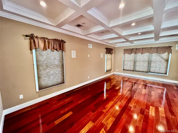 $1,799,000 | 3683 Orchard Road, Wantagh, NY 11793
