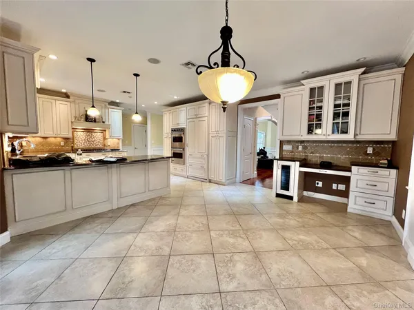 $1,799,000 | 3683 Orchard Road, Wantagh, NY 11793