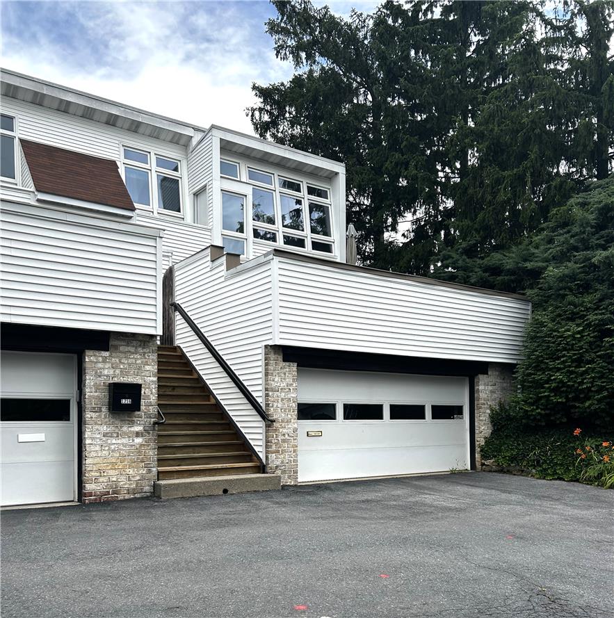 1214 Stanford Road Bethlehem, PA 18018 - Photo 4 of 58