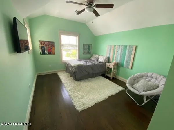 $3,900 | 305 Newark Avenue, Point Pleasant Beach, NJ 08742